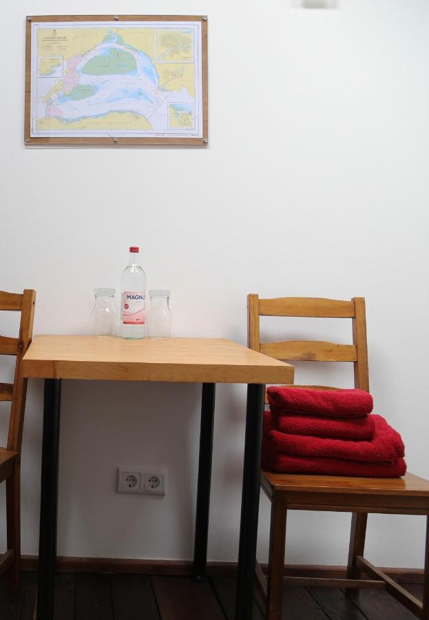 Schiffshotel "Schlafen Im Hafen" 함브루크 외부 사진